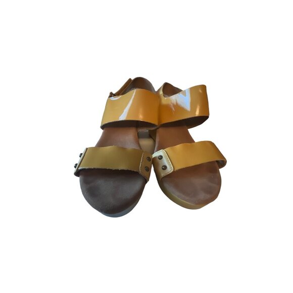 Clarks Women's 6 Caslynn Dez Sandals Leather Wedge Mustard Yellow - Picture 3 of 6